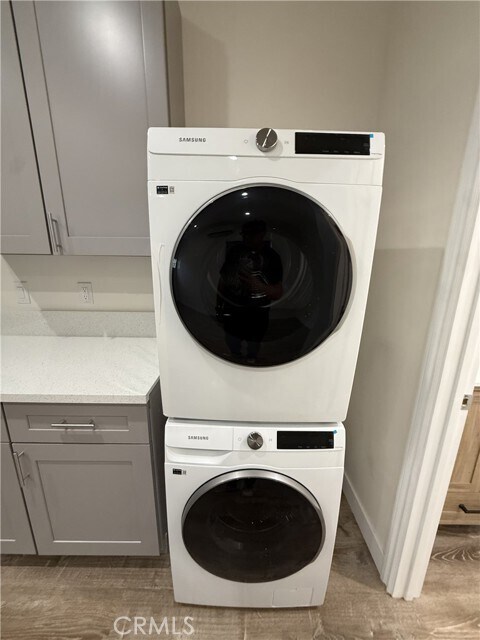 Foto del edificio - 439 W Colorado Blvd