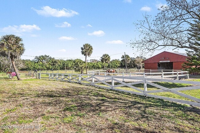 Building Photo - 655 N Burnett Rd