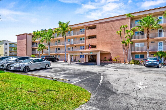 Foto del edificio - 2615 NE 1st Ct