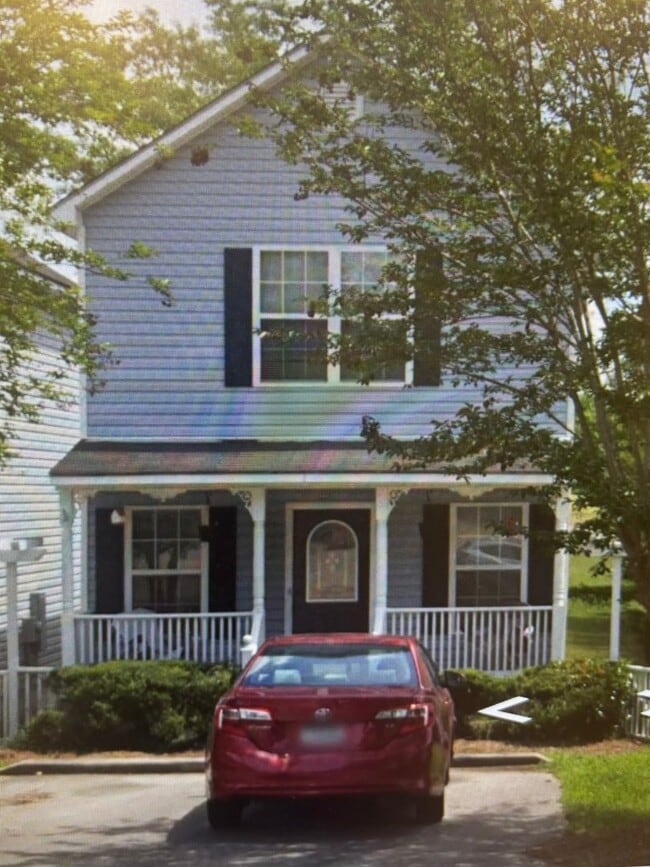 Building Photo - 814 Folmar St