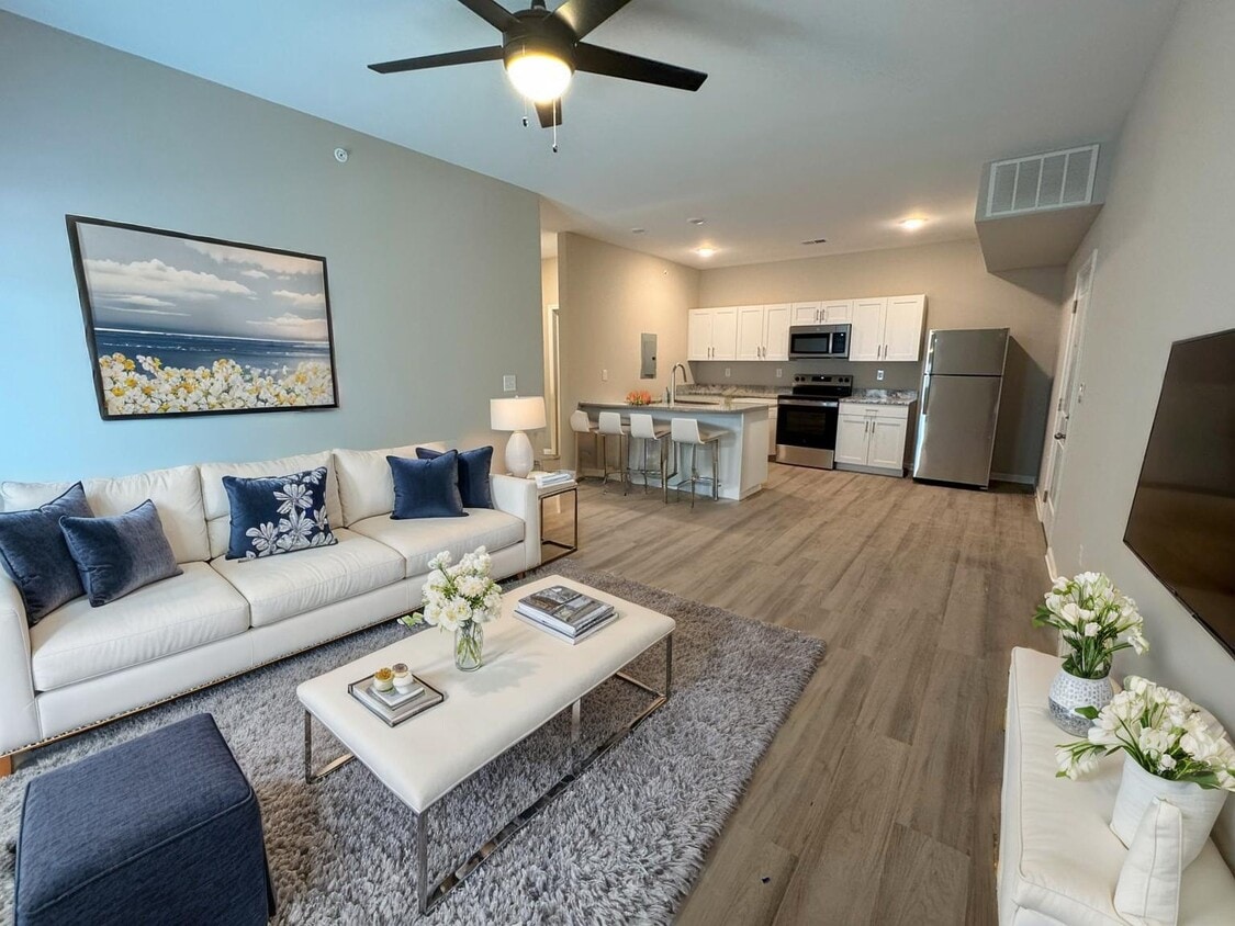 Primary Photo - Valhalla Park Place