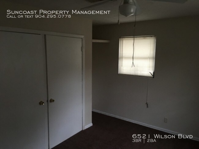 Building Photo - Charming Home on Wilson!