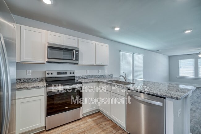 Building Photo - 109 S Grassland Rd