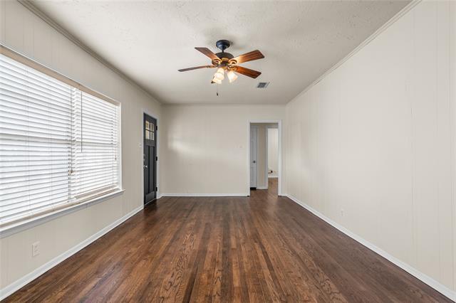 Building Photo - 2223 Fowler Dr