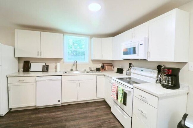 Building Photo - 3 bedroom in Lynchburg VA 24502