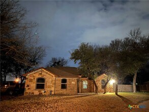 Building Photo - 5504 Eldie Ct