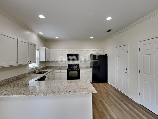 Building Photo - 4063 Locerbie Cir