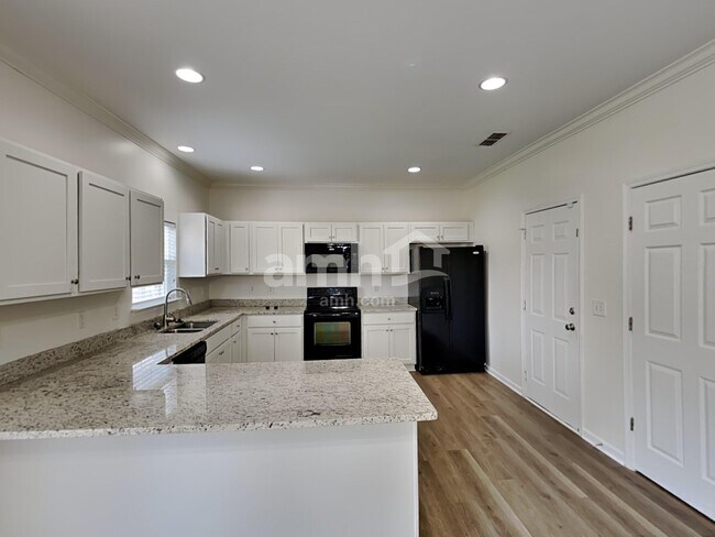 Foto del edificio - 4063 Locerbie Cir