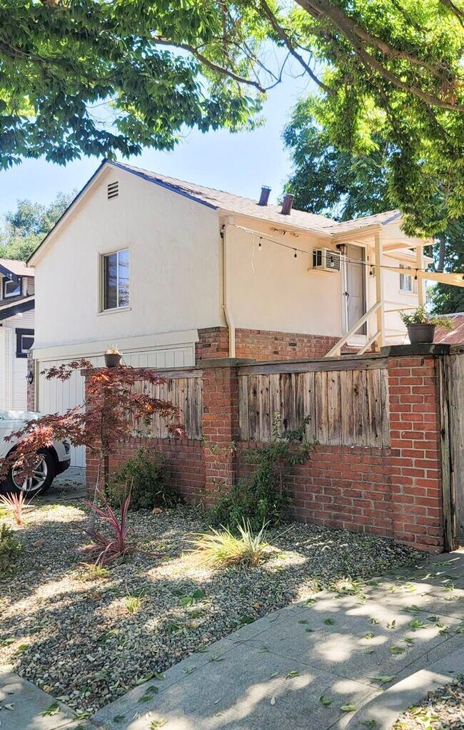 Photo - 3101 Franklin Blvd House