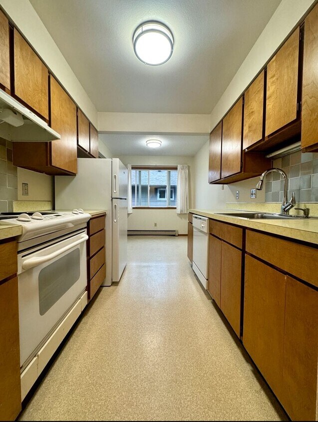 Foto principal - Vintage Irvington Top Floor 2 Bed~ Off Str...