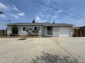 Building Photo - 8415 Tokay Ave