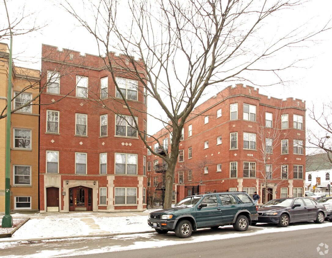Building Photo - Lakewood Residences
