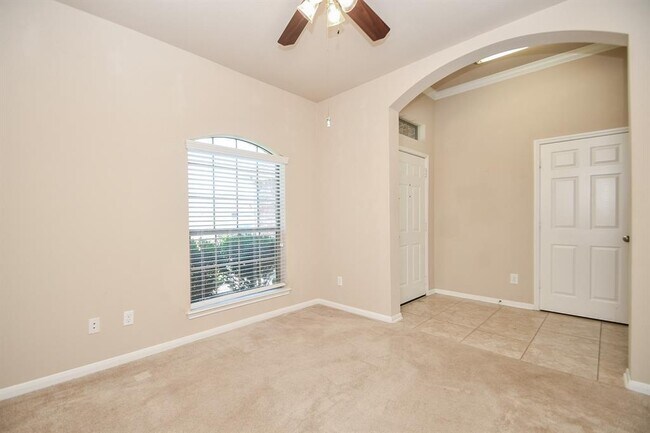 Foto del edificio - 2022 Haven Springs Ln