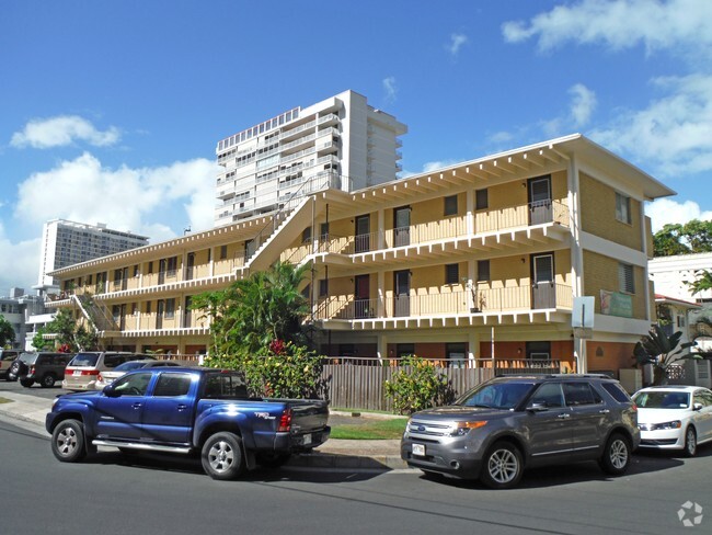 Building - Hale Kahakai Apartments