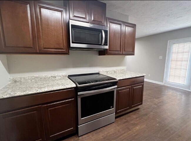Building Photo - 17527 Fieldglen Dr