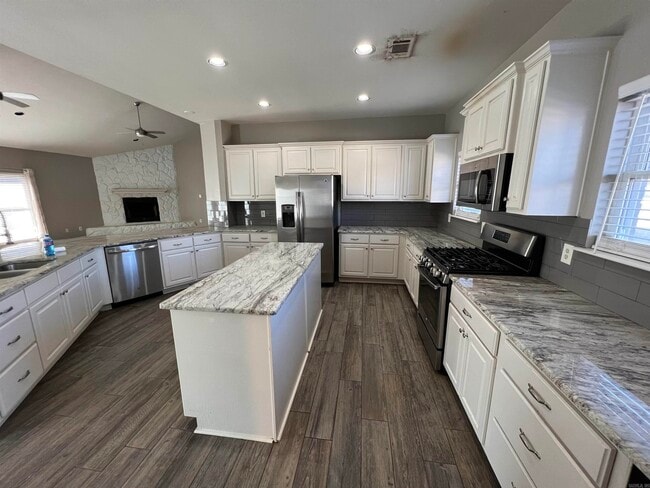 Building Photo - 2703 Crooked Stick Dr