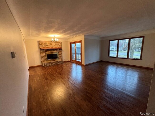 Building Photo - 121 Wilkinson St