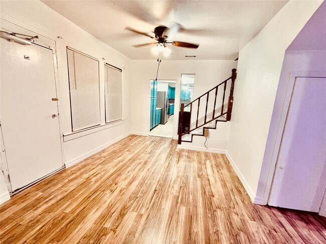 Building Photo - 5227 Bonita Ave