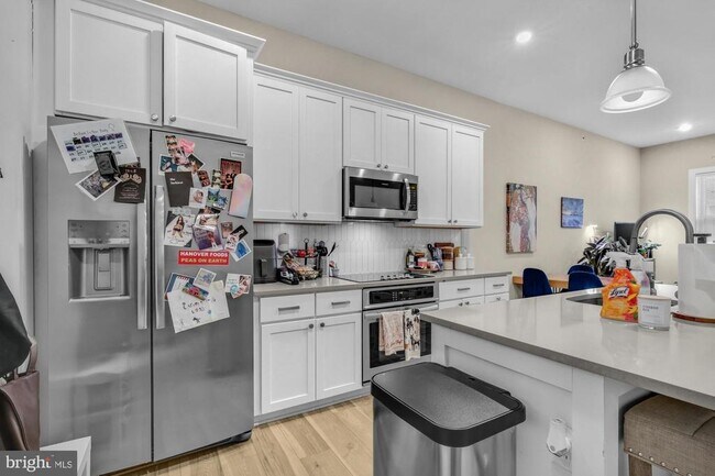 Foto del edificio - 2621 W Jefferson St