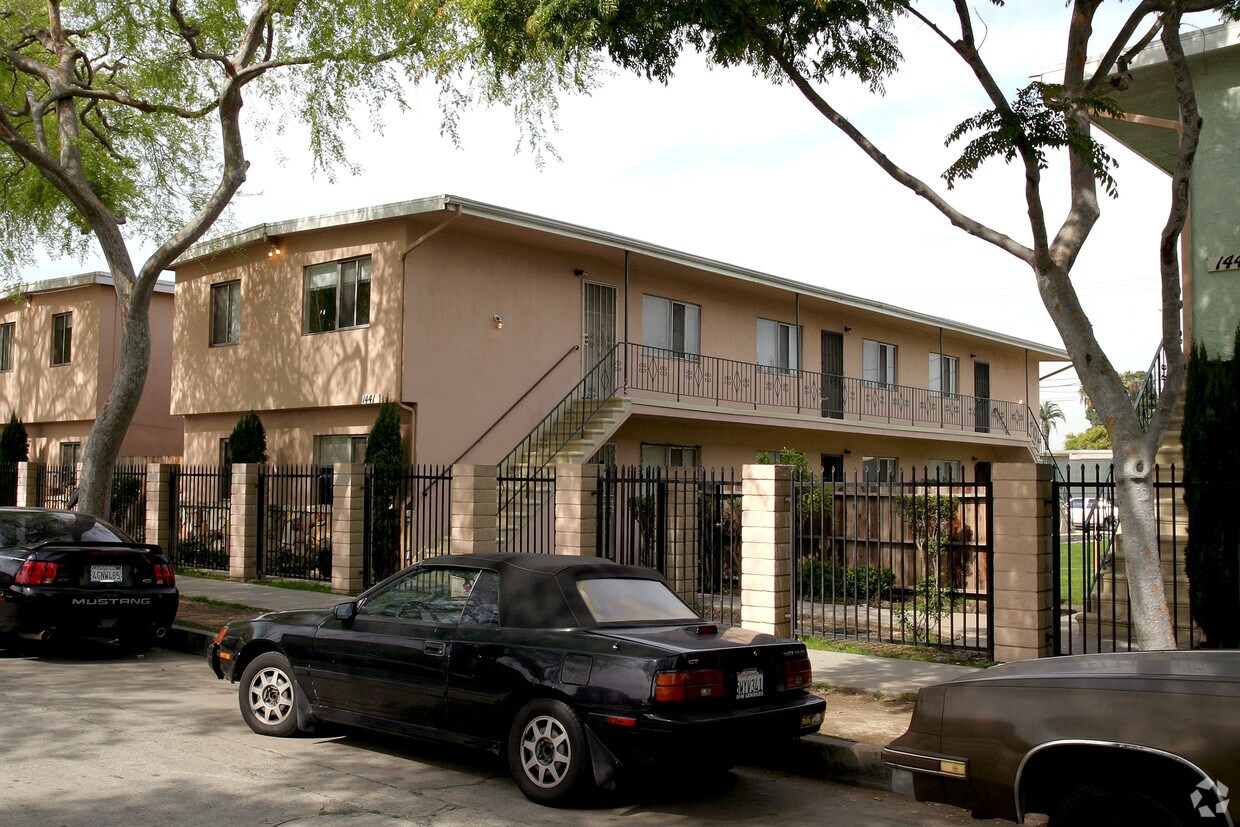 Foto principal - 1441 E 17th St