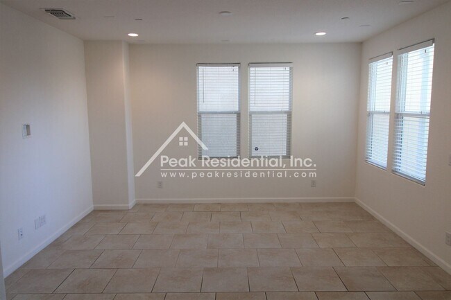 Foto del edificio - 3 br, 2.5 bath House - 4509 Juneberry Drive
