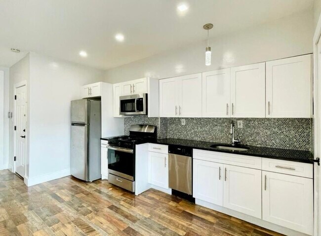 Foto del edificio - 219A Summit Ave