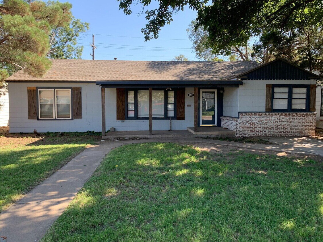 Foto principal - 3411 28th St