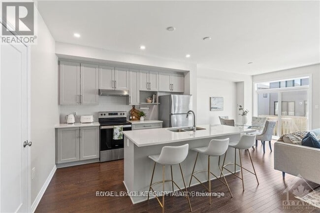 Photo du bâtiment - 165 Angelonia Cres