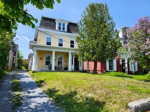 Building Photo - 173 Douglas Ave