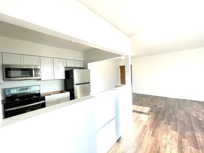 Foto del edificio - 8630 Sayre Ave