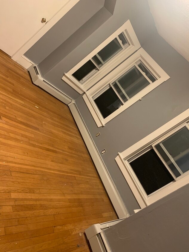 Living room - 333 Washington St