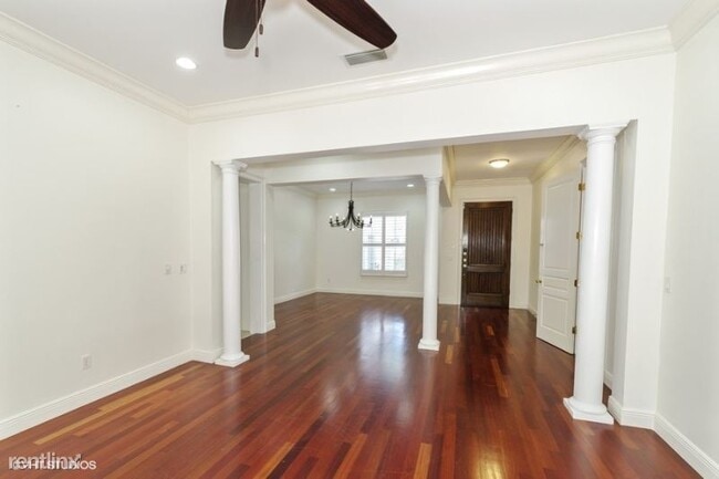 Building Photo - 4 br, 5 bath House - 1350 Lyndale Blvd