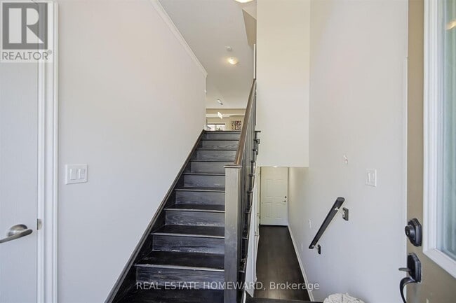 Building Photo - 55 Antibes Dr