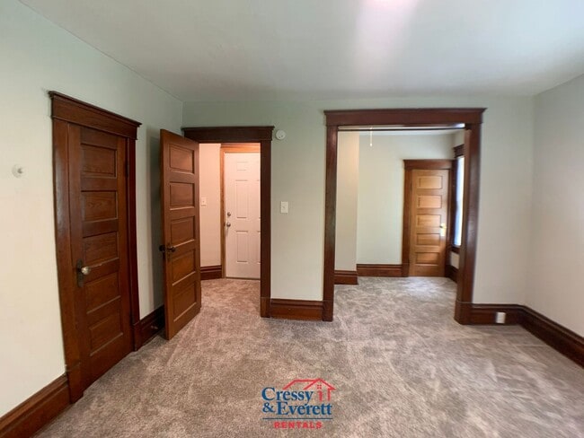 Foto del edificio - 1122 Regent St