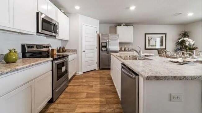 Foto del edificio - 2551 Arbordale Lp