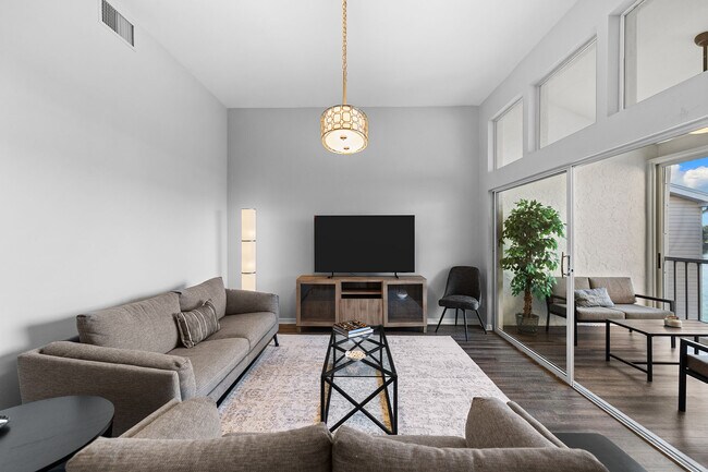 Foto del edificio - 2651 Citrus Lake Dr