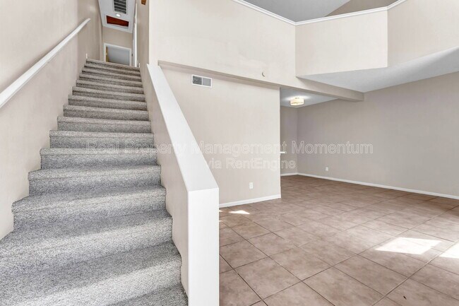 Foto del edificio - 930 E Primrose St