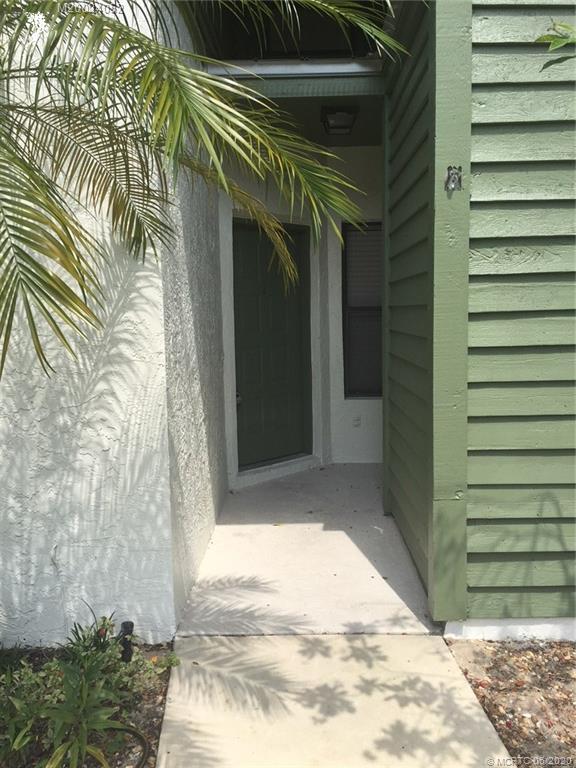 Building Photo - 5220 SE Seascape Way