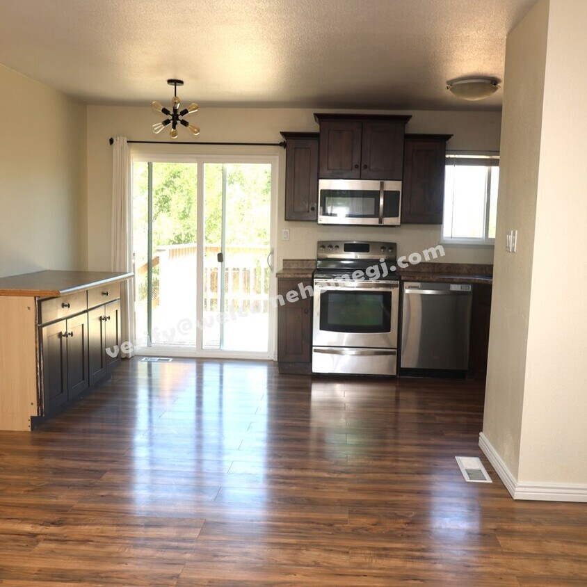 Foto principal - 2844 Lexington Ln