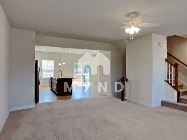 Building Photo - 176 Misty Pike Dr