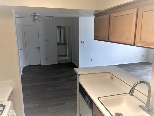 2 habitaciones, 2 baños -950 - Comedor - 22501 Del Valle