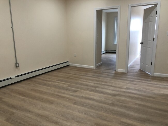 Foto del edificio - 877 Harrison Ave