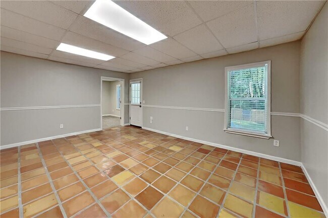 Foto del edificio - 715 Welford Rd NW
