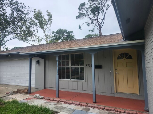 Building Photo - 7723 W Pocahontas Ave