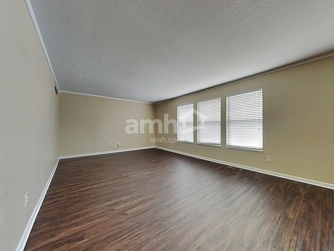Building Photo - 501 Colby Court