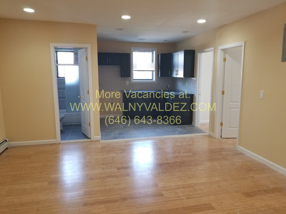 Primary Photo - 2091 Nereid Ave