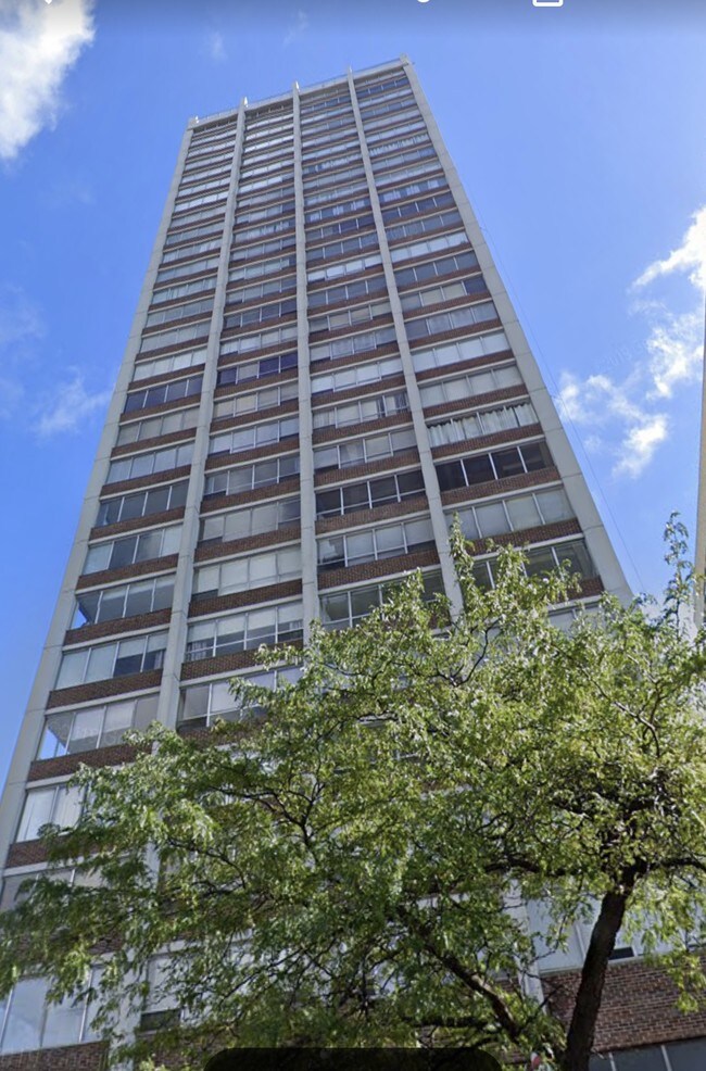Foto del edificio - 6171 N Sheridan Rd