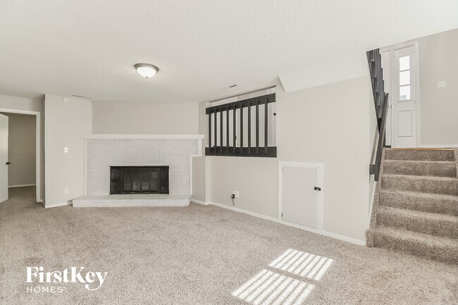 Foto del edificio - 2273 Farnsworth Dr