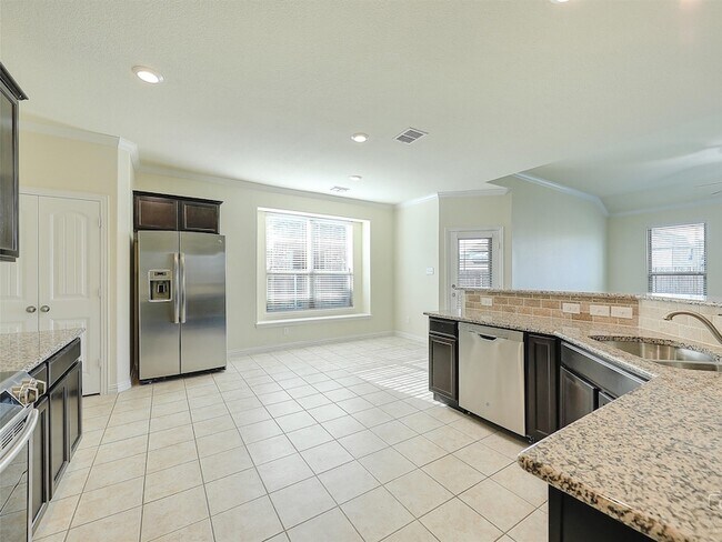 Building Photo - 11605 Champion Creek Dr