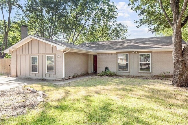 Building Photo - 1410 Antone Ct